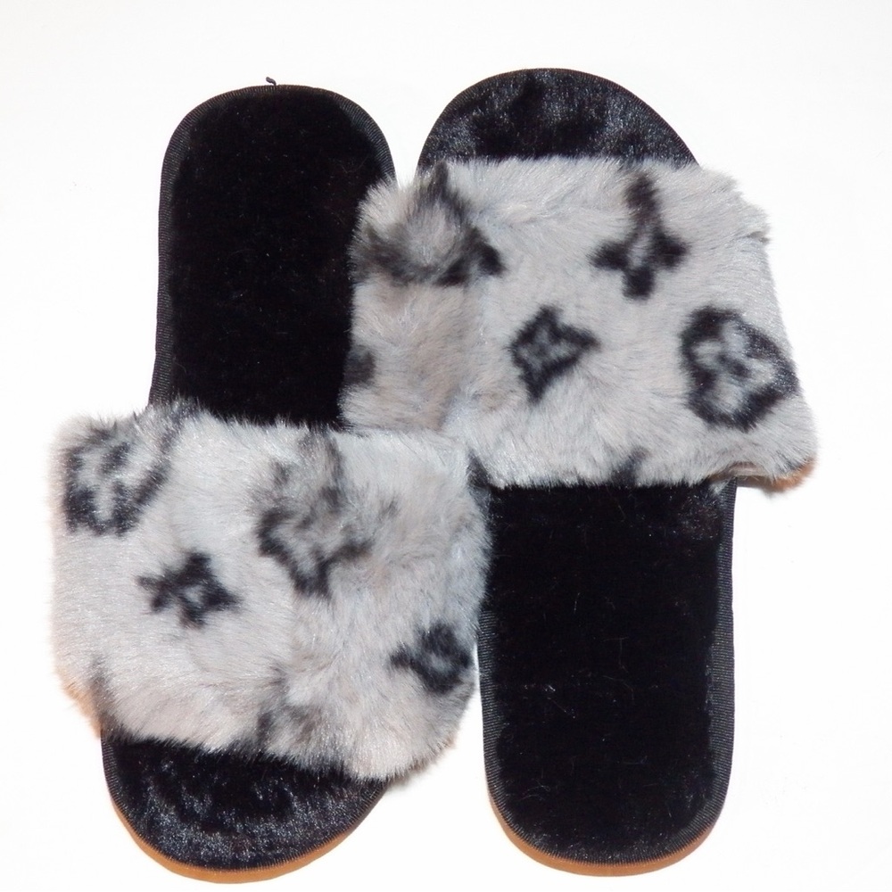 Women’s Fur Slippers